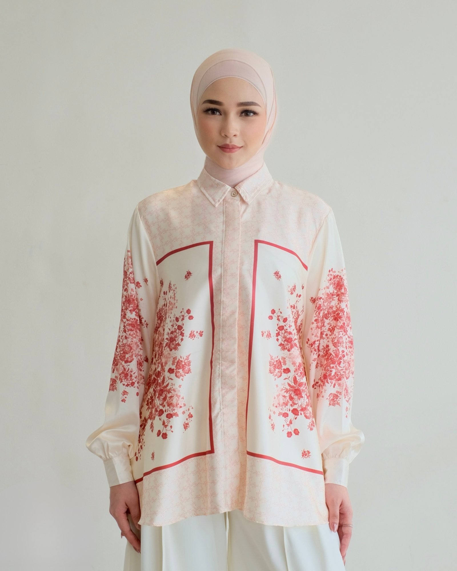 ROSELA SERIES - BLOUSE (hover)