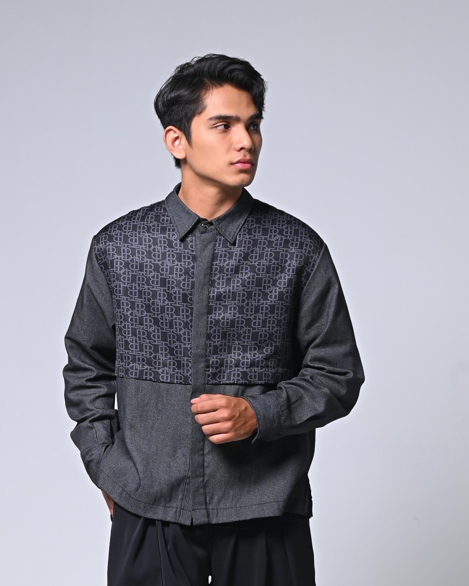 MONOLINE SERIES - LONG SHIRT MAN (hover)