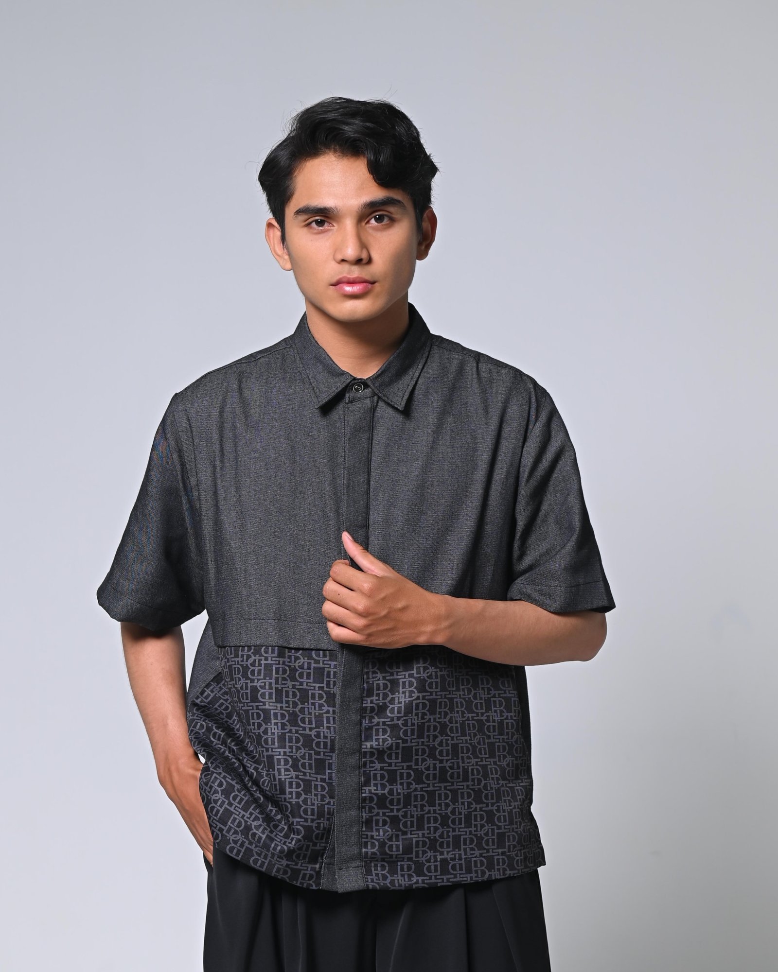 MONOLINE SERIES - SHIRT MAN (hover)