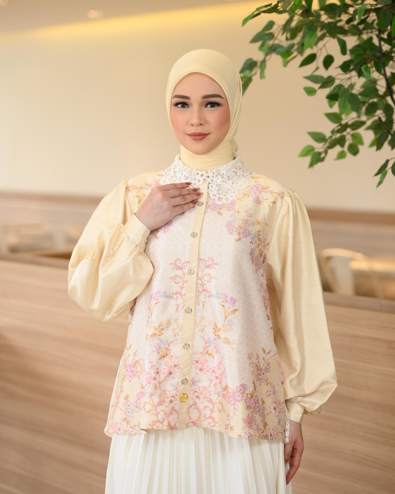 PEONY SERIES - RUFFLE BLOUSE (hover)